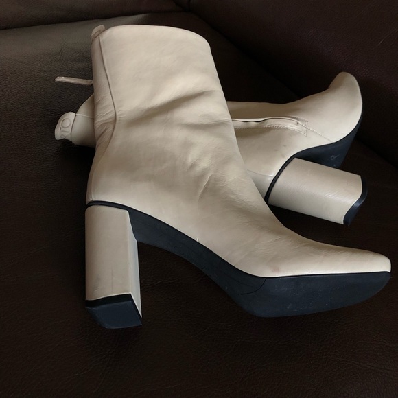 Sarto Ivory Leather Heeled Boots - Picture 2 of 12